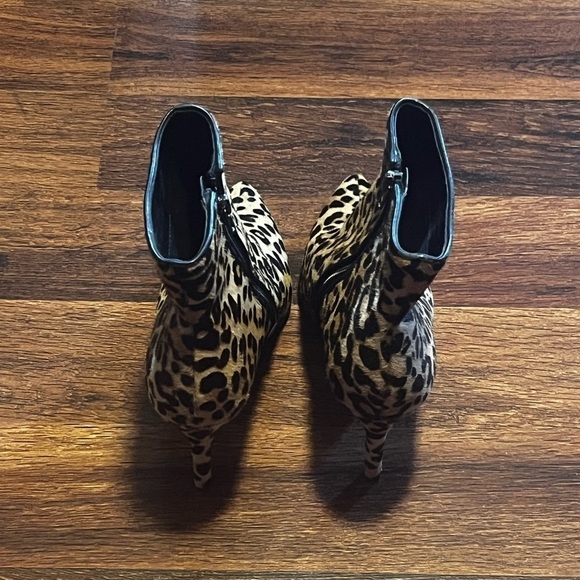 Steve Madden Animal Print Booties Size 7.5 - Picture 4 of 4